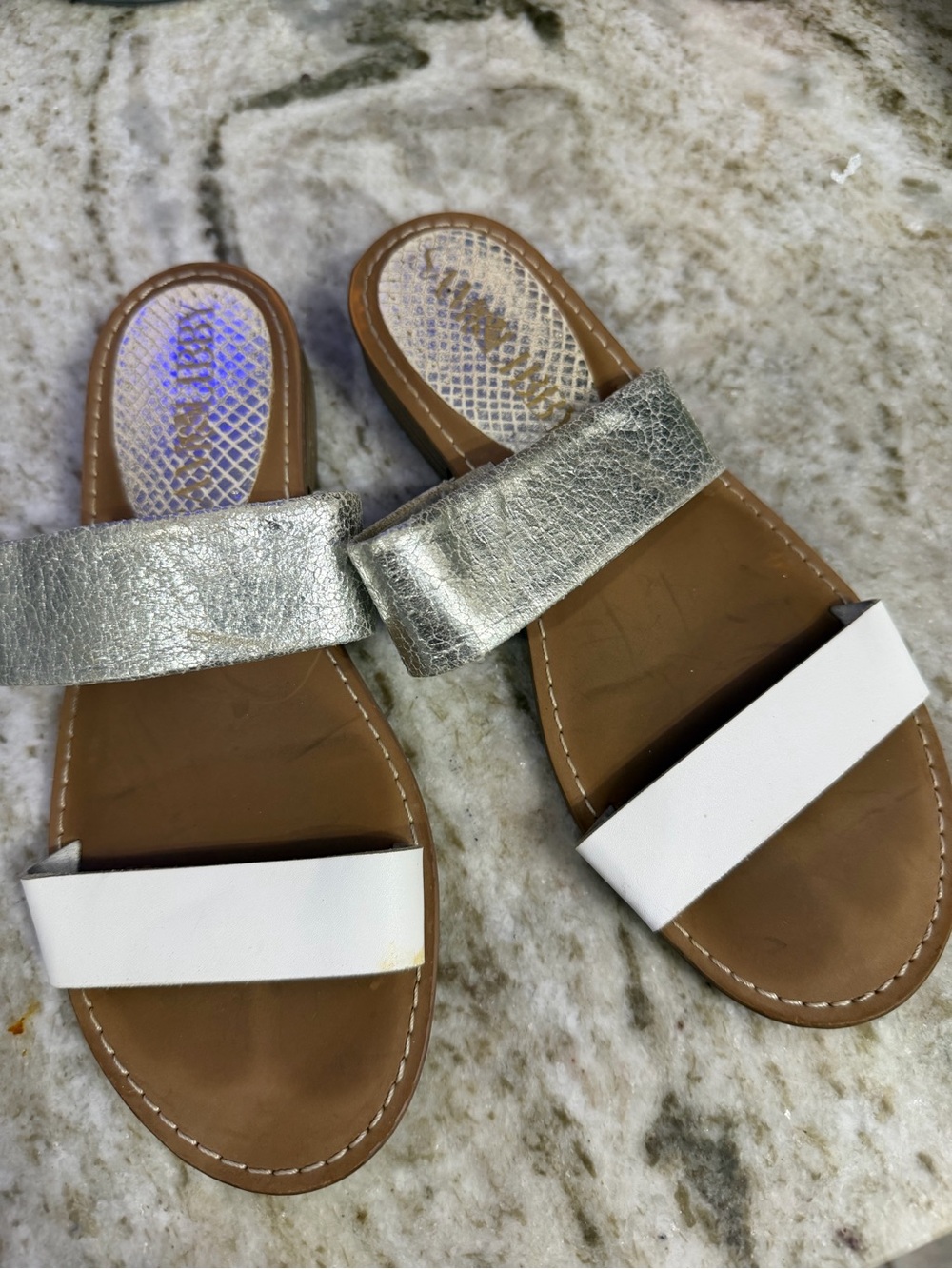 Sam & Libby White and Silver Slide Sandals Size 6
